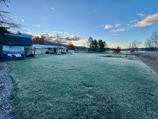 Photo - 328 Cougar Trail