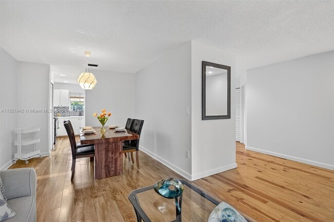 Photo - 14076 S Forest Oak Cir