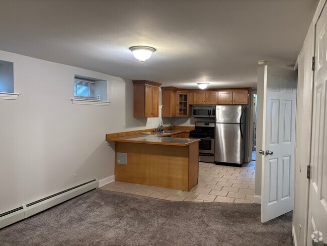 Building Photo - 421 Fountain St Unit Garden Level Rental