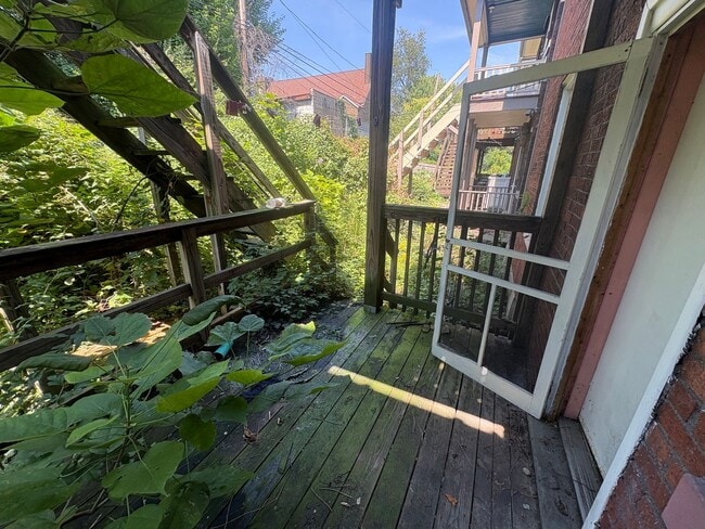 Building Photo - 3609 Beechwood Blvd Unit B (lower)