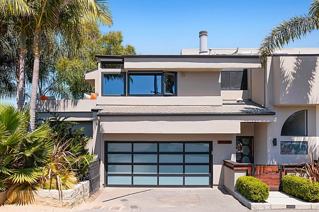 Photo - 2409 Cambridge Ave