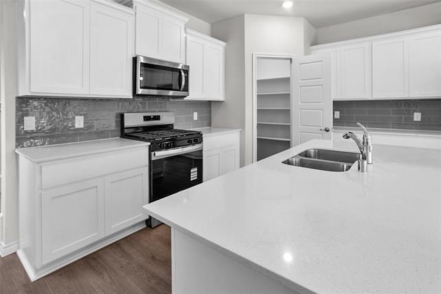 Photo - 1307 Rusted Rail Dr