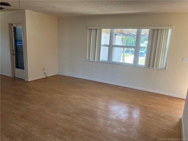 Photo - 1467 SE Andrews St