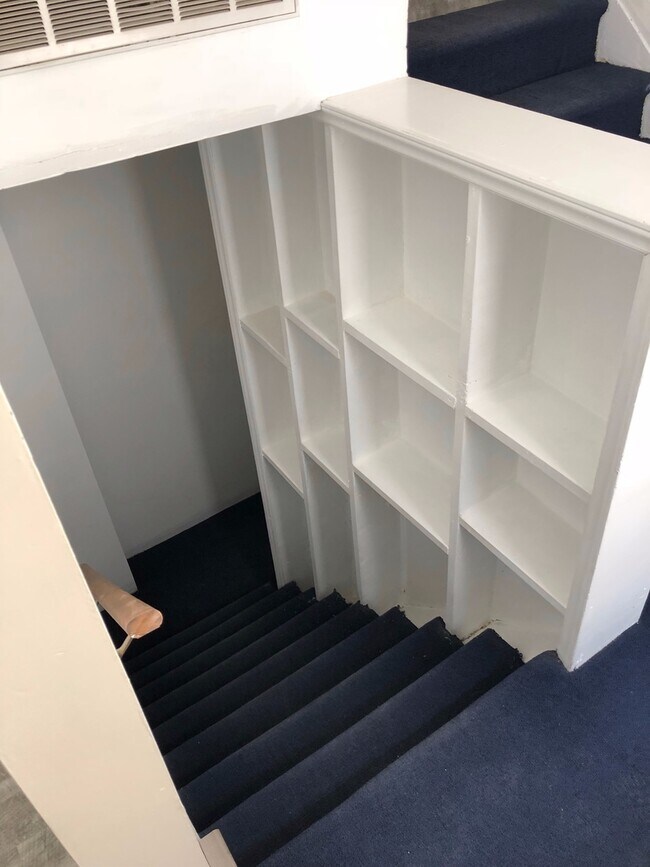 Photo - 639 N 12th St Unit Apt 2F