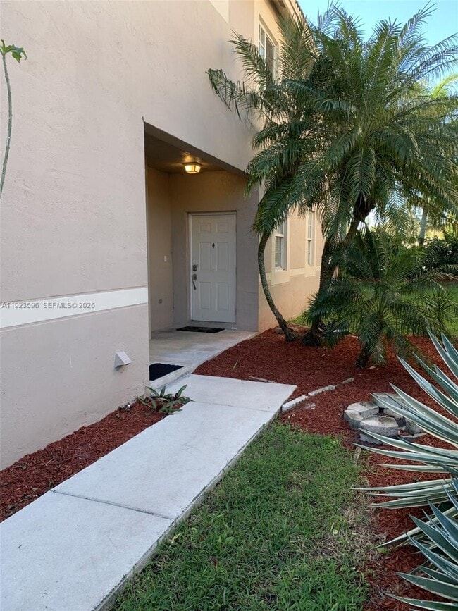 Photo - 2070 Madeira Dr