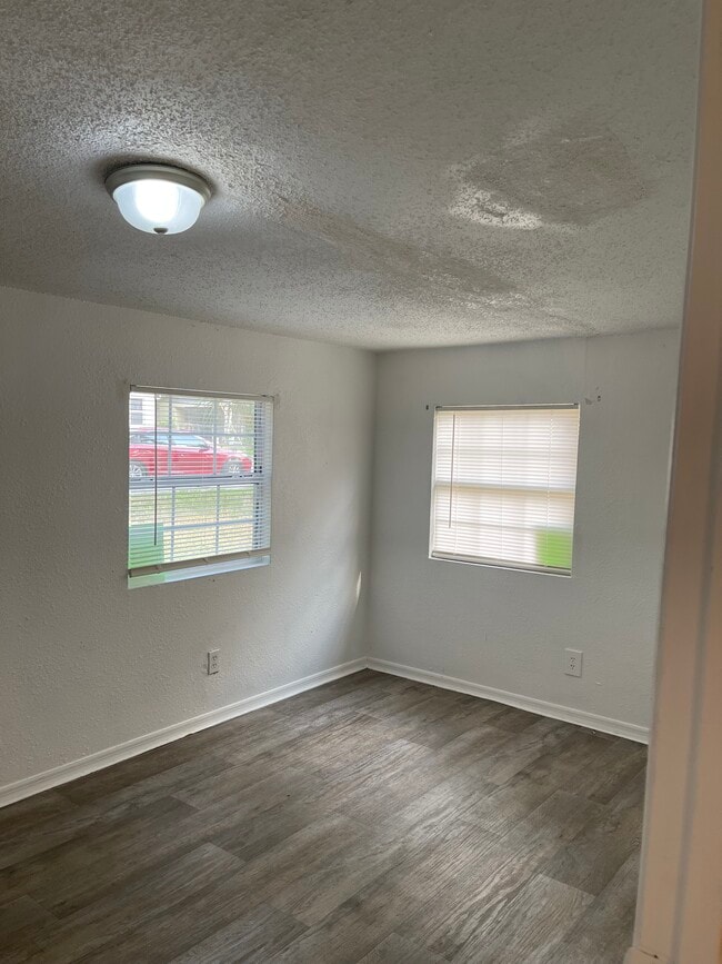 Photo - 8722 N Brooks St Casa