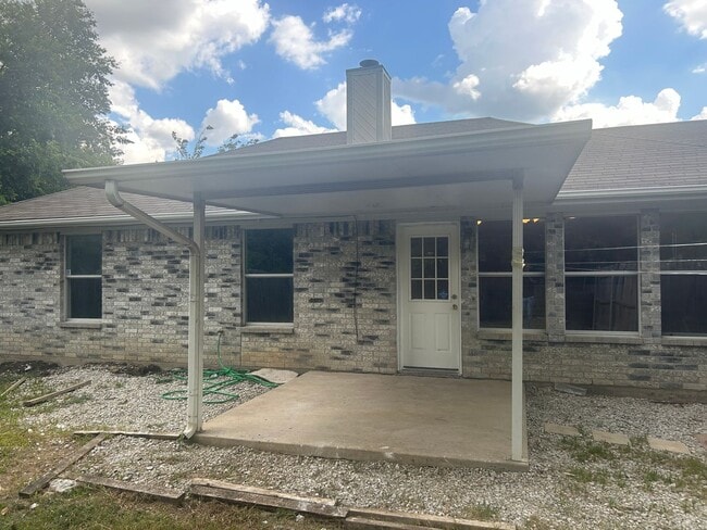 Photo - Ready to Move in... Do not miss this house...