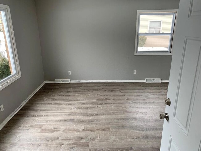 Photo - 6650-6652 N 55th St Unit 6652