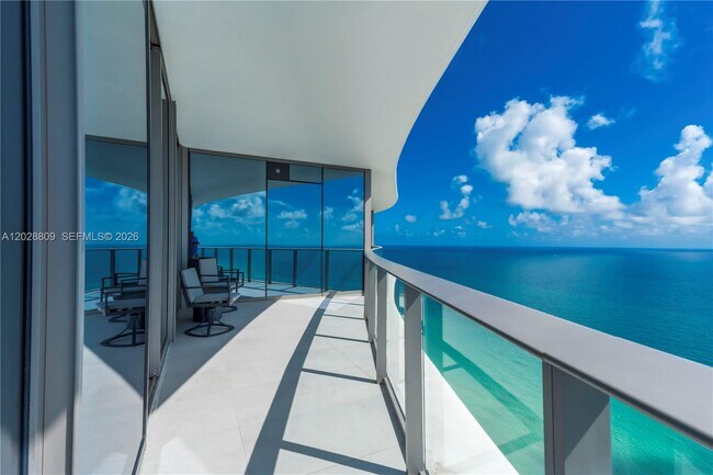 Photo - 15701 Collins Ave Unidad 2903