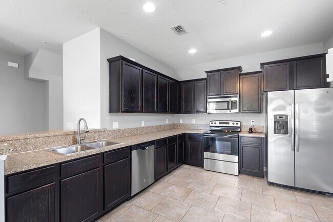 Photo - 6562 S Goldenrod Rd