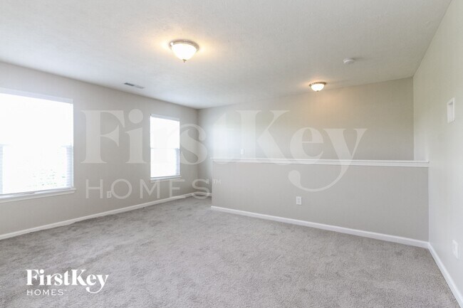 3214 S Dendle Dr