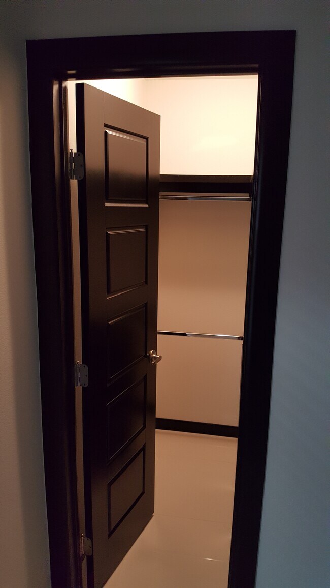 Photo - 1212 White Oak Dr Apartamentos Unidad 1