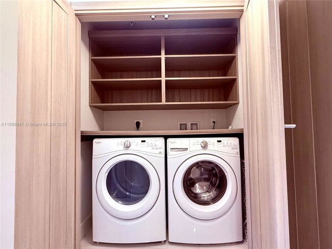 Photo - 17111 Biscayne Blvd