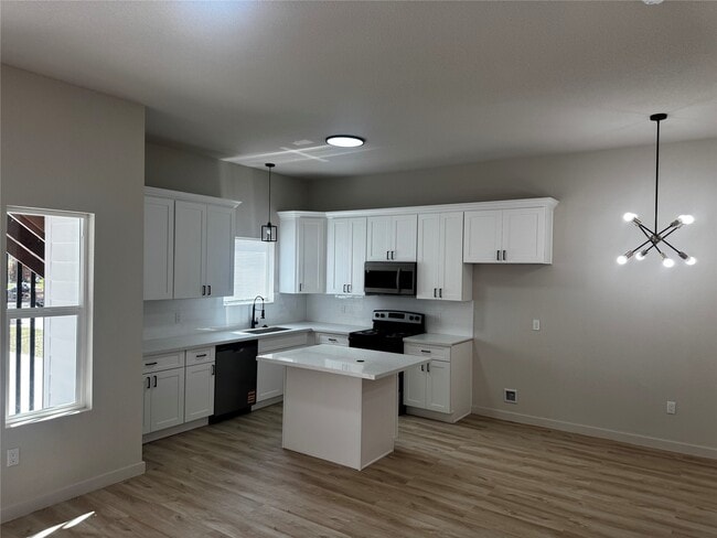 Photo - 9713 Cargill St