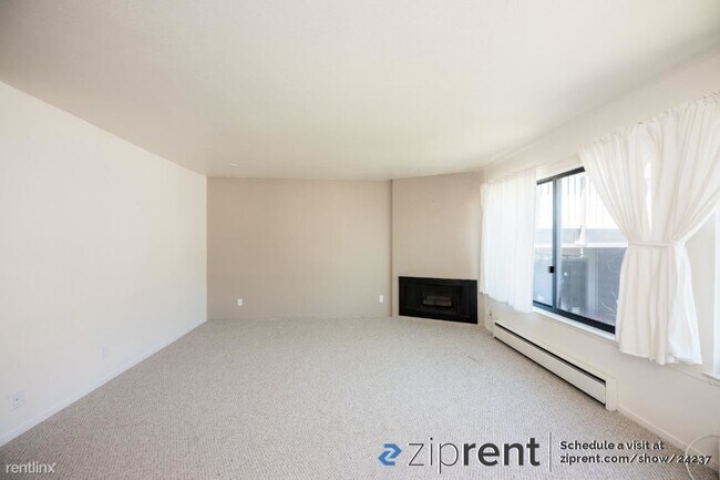 Photo - 2 br, 2 bath Condo - 5175 Diamond Heights ...