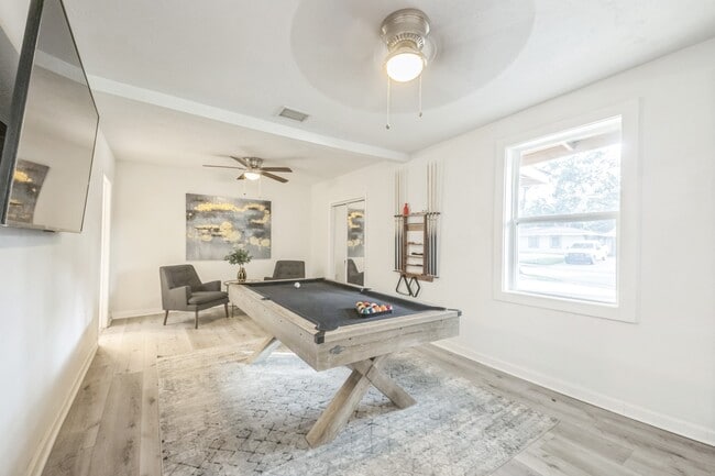 Photo - 5236 Perry St