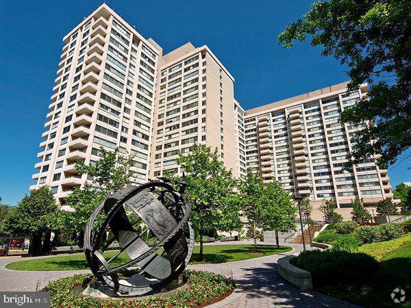 Building Photo - 5500 Friendship Blvd Unit 919N Rental