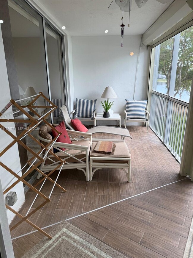 Building Photo - 2940 N Course Dr Unit 305