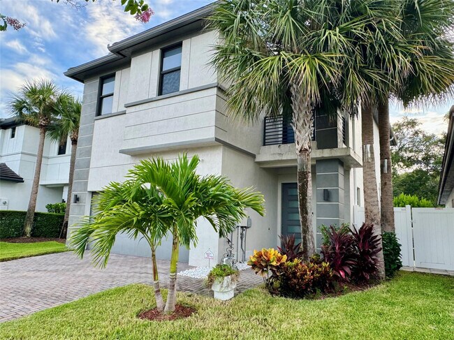 Photo - 4915 Whispering Way