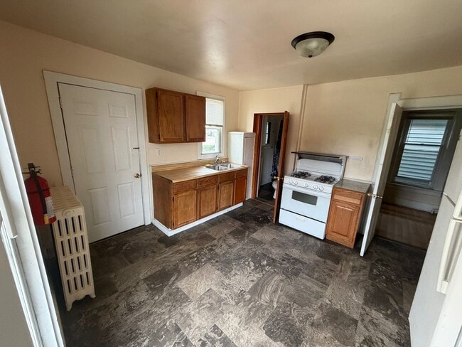 454 N 28th St Unit 454B