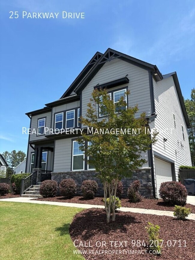 Photo - 25 Parkway Dr