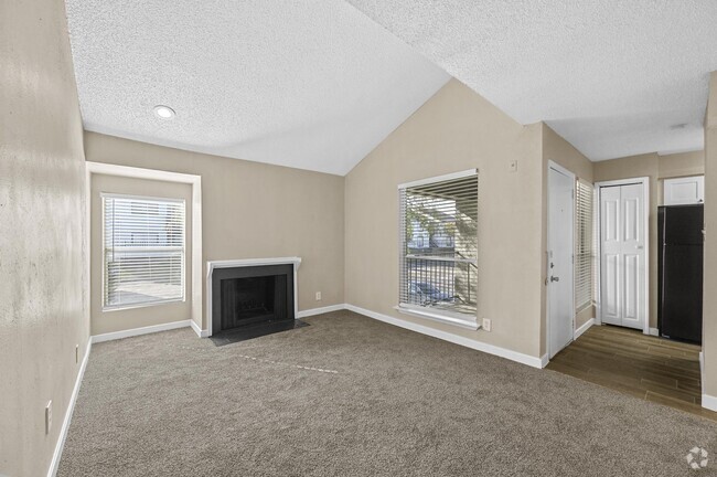 Building Photo - Hidden Valley Arlington Rental