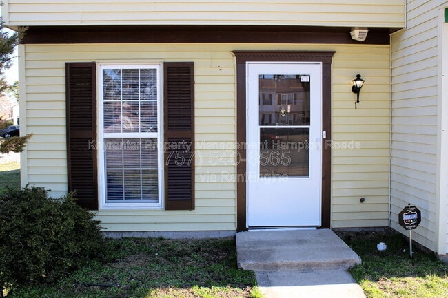 Photo - 1 Peachtree Ct