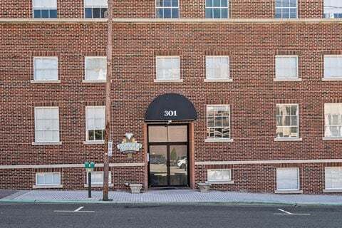 Photo - United Jewelers and Lee Hardware Apartments