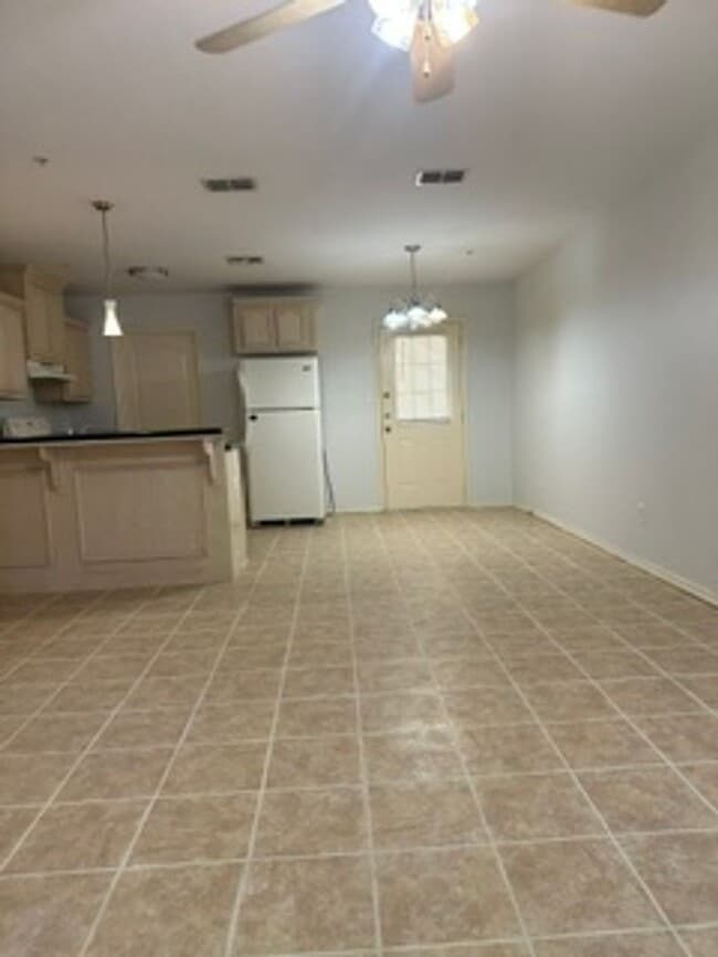 Photo - 102 S 48th Ln Unit 3