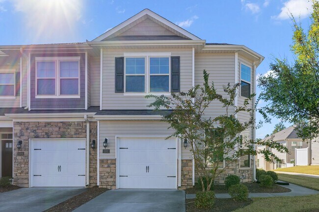 Photo - **Spacious 3/2.5 Townhome in Durham**