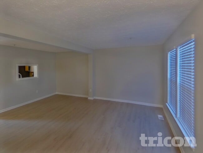 Photo - 9845 Bayline Cir