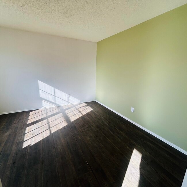 Photo - 1918 71st St