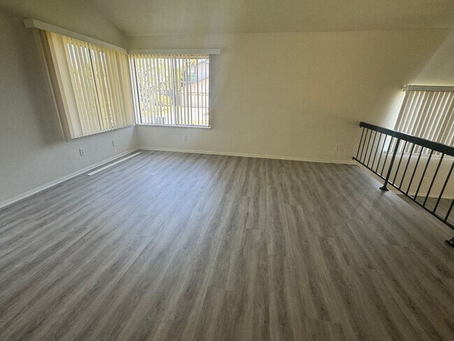 Photo - PERFECT 3 bedroom 2.5 bath Pool Home!