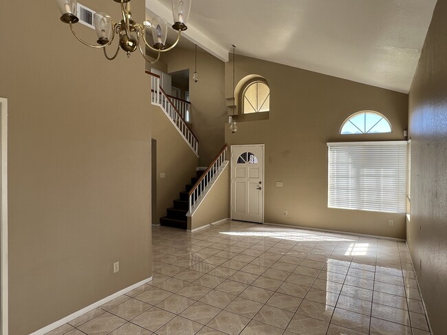 Photo - 10484 Agate Ave