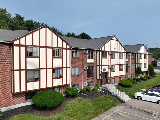 Olde English Village of Hampton