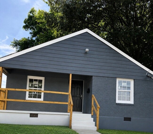 Building Photo - 854 Josephine St