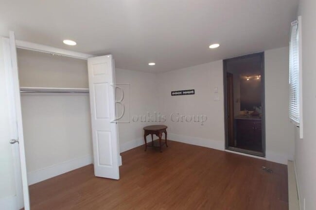 1 bedroom in ASTORIA NY 11102 - 1 bedroom in ASTORIA NY 11102 Condo Unit 2