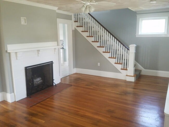 Building Photo - 42 Phillips Rd