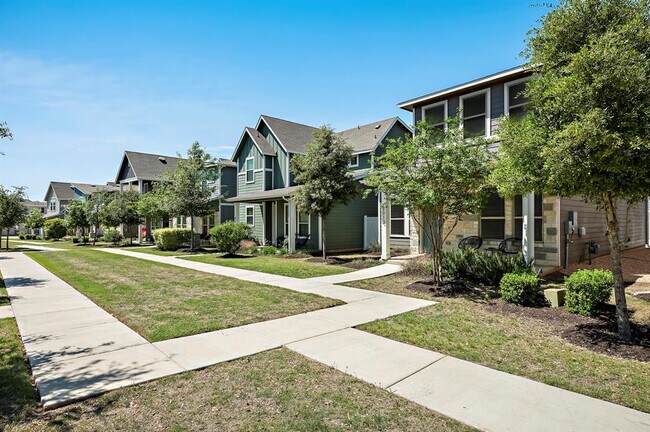 8013 Lennon Dr