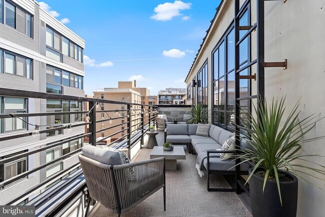 Photo - 2121 Ward Pl NW Unit PH605