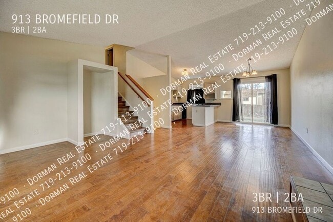Photo - 913 Bromefield Dr