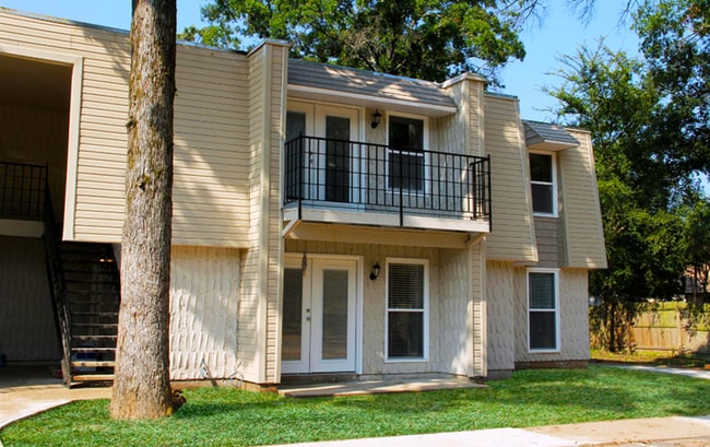 Apartamentos con vista al lago - Lakefront Apartments