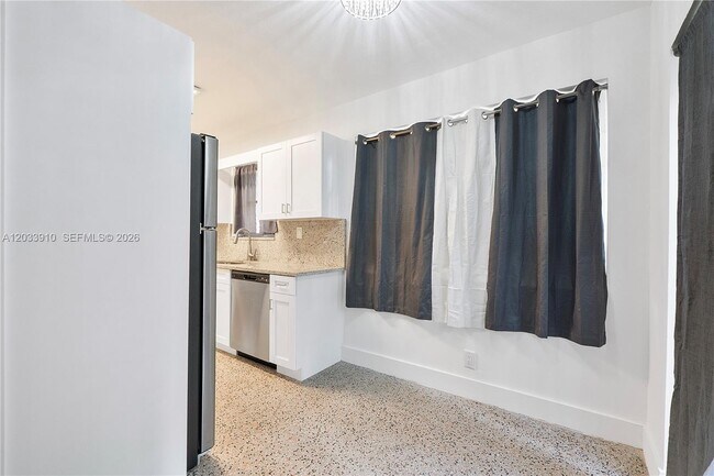 Photo - 1821 SW 11th Ct Unit Rear