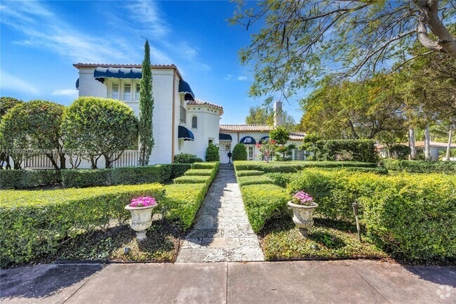 Building Photo - 4504 Alhambra Cir Rental