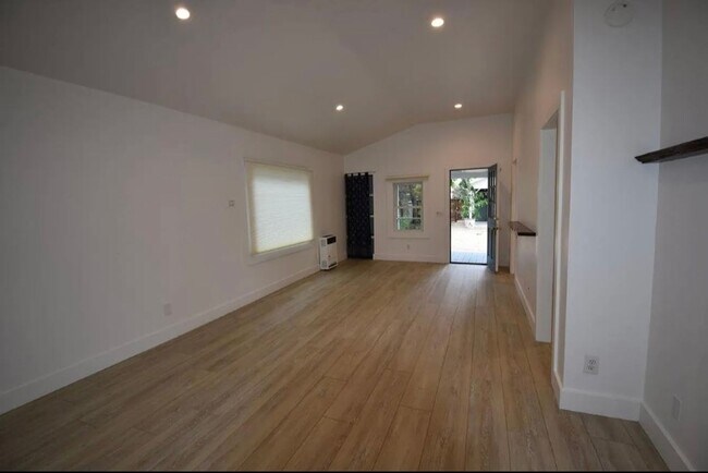 Photo - 816 Spencer Ave Unit Studio