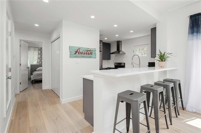 Photo - 1803 Bouldin Ave