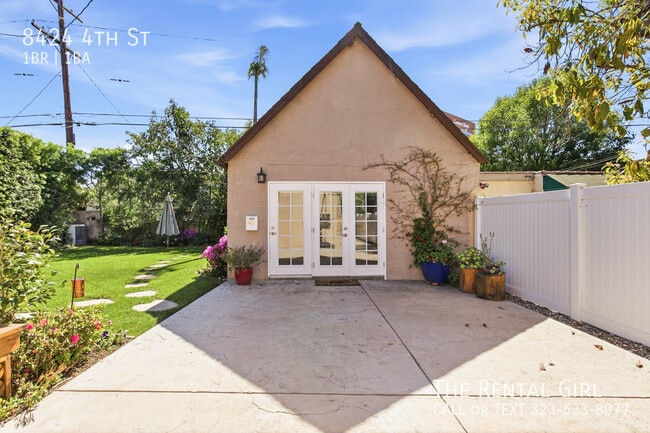 Building Photo - 8424 4th St