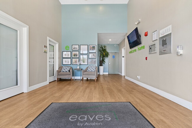Leasing lobby
