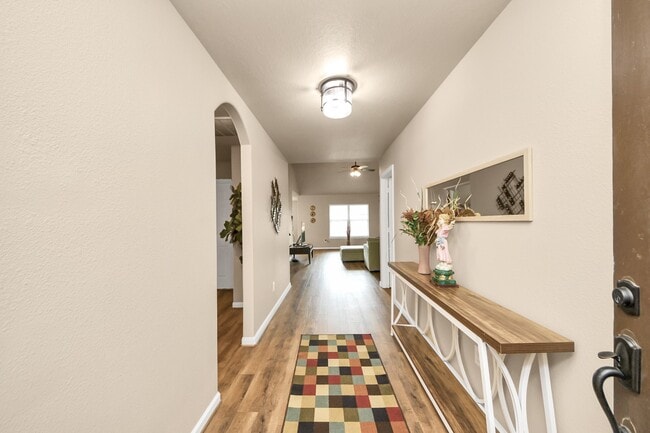 Photo - 5623 Straight Way