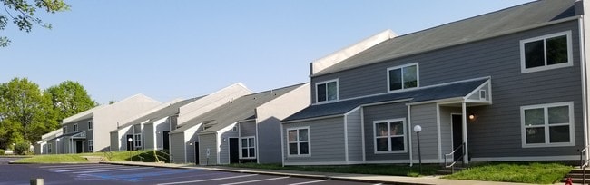 Saddle Run Townhomes